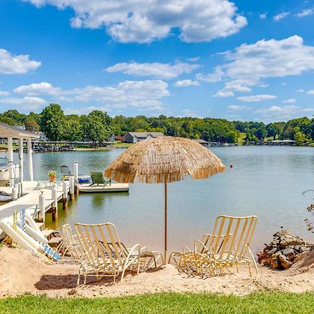 Smith Mountain Lake Retreat With Private Beach! Huddleston Exterior photo