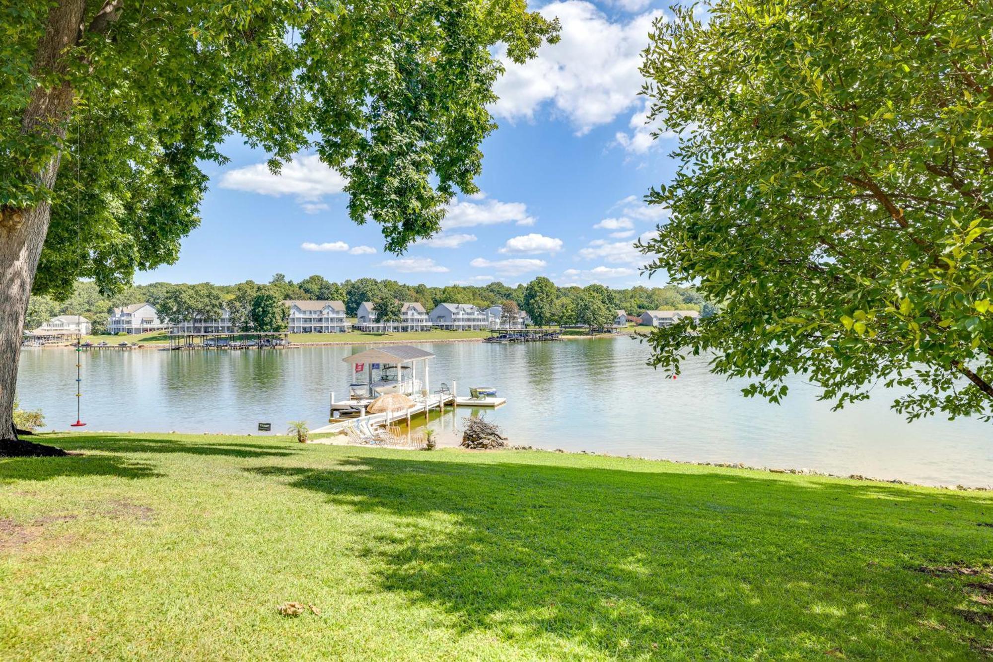 Smith Mountain Lake Retreat With Private Beach! Huddleston Exterior photo