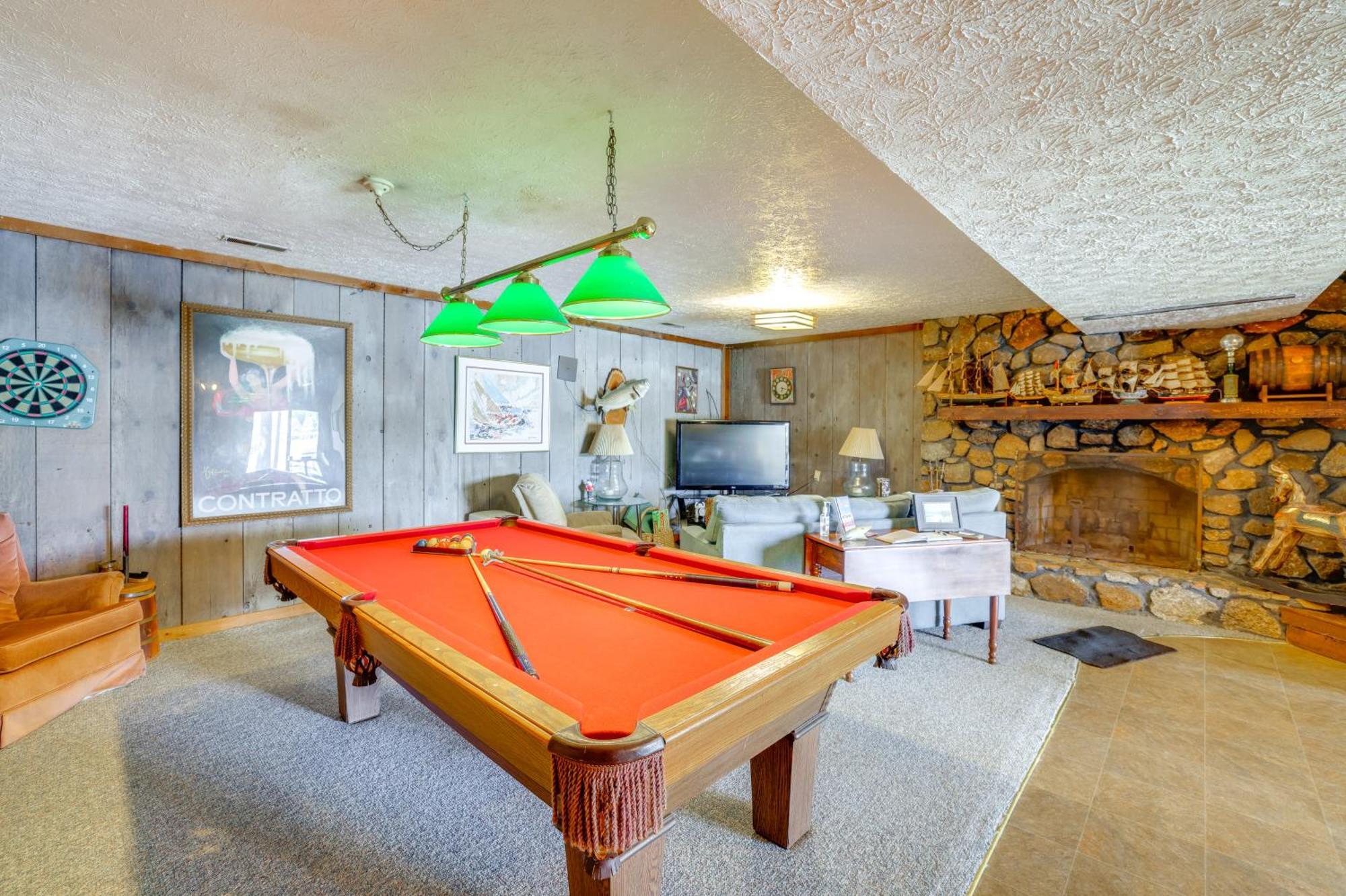 Smith Mountain Lake Retreat With Private Beach! Huddleston Exterior photo